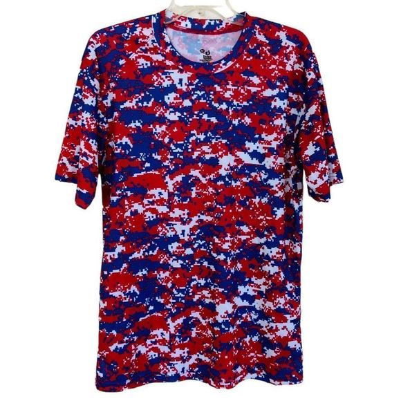 Badge Sport 100% Polyester T-Shirt Red - White - Blue Geometric All-over Print M - Picture 1 of 3